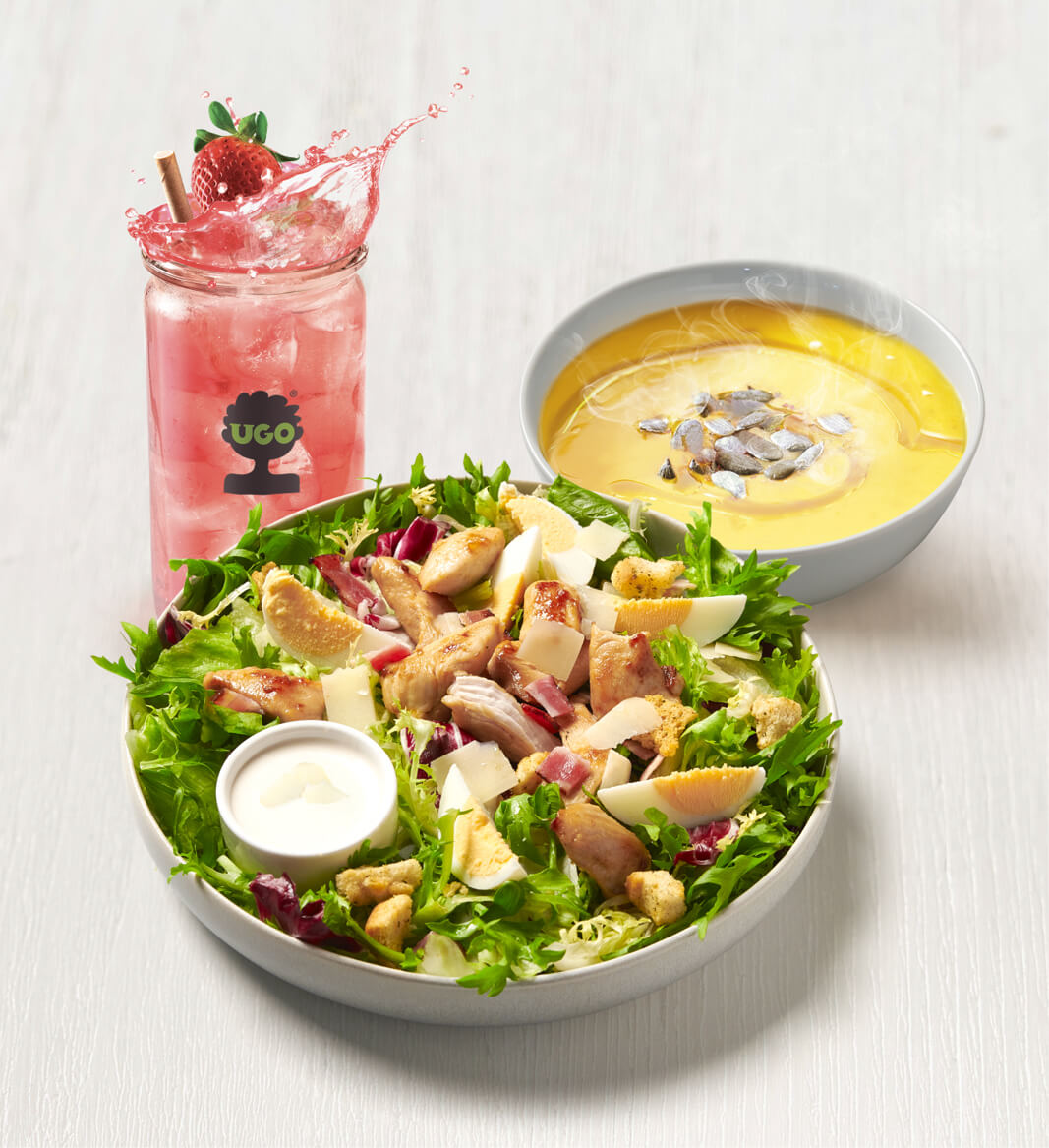 MENU - salát Caesar s polevkou a nápojem